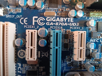 Gigabyte bundkort/CPU/RAM, Gigabyte, GA-870A-UD3, Perfekt, Perfekt fungerende Gigabyte bundkort bund