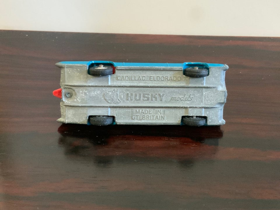 Modelbil, Husky No. 9 Cadillac Eldorado, skala 1:64