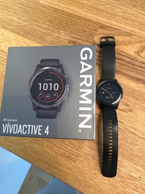 Smartwatch, Garmin, Model Vivoactive 4, stand er let brugt. Original kasse inkl. lader.
