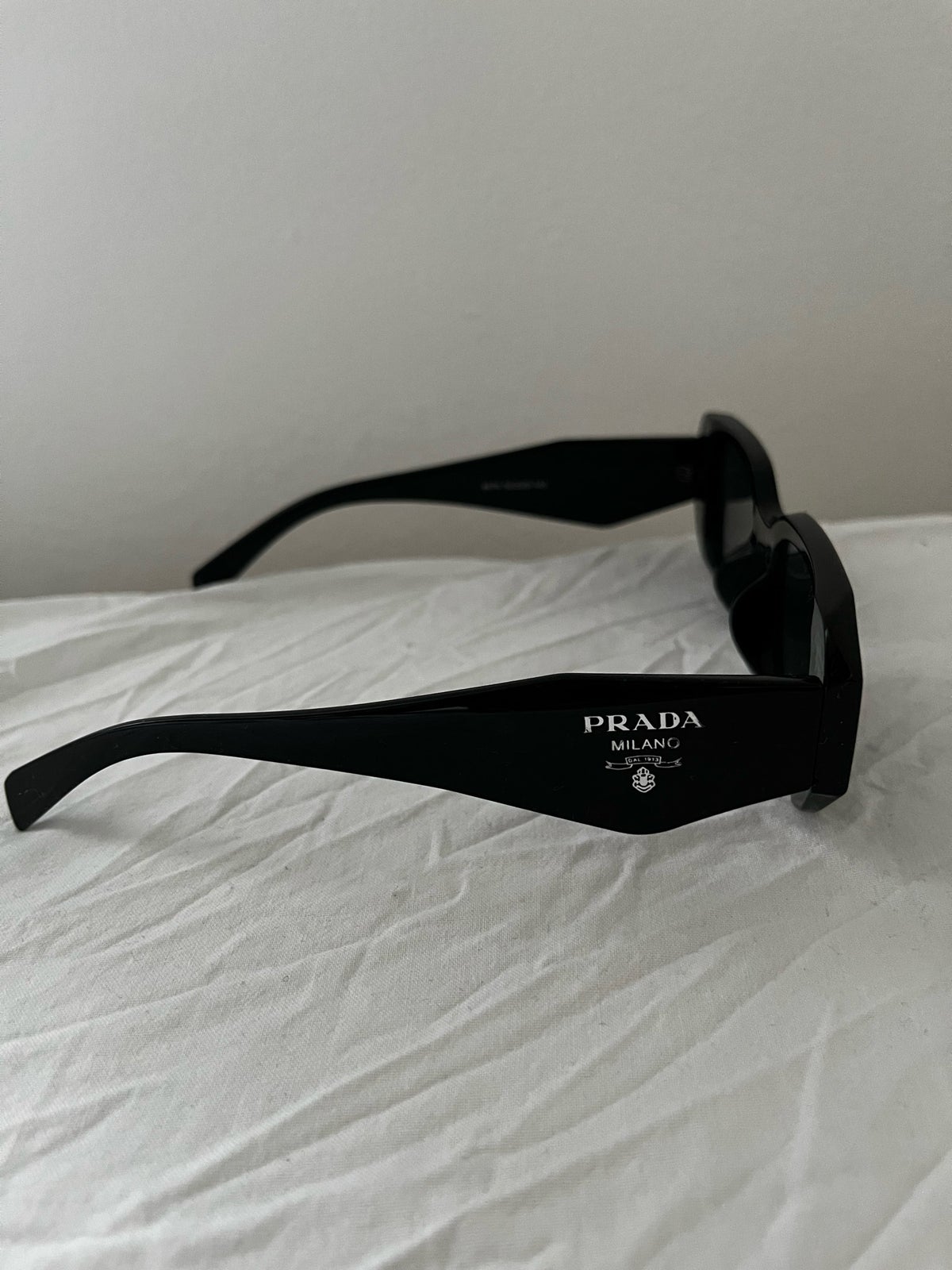 Solbriller unisex, Prada