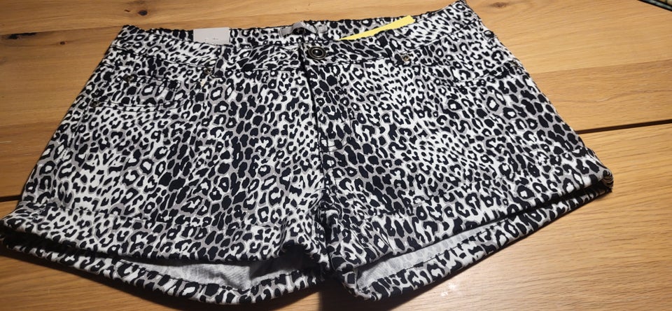 Shorts, Vrs, str. 42