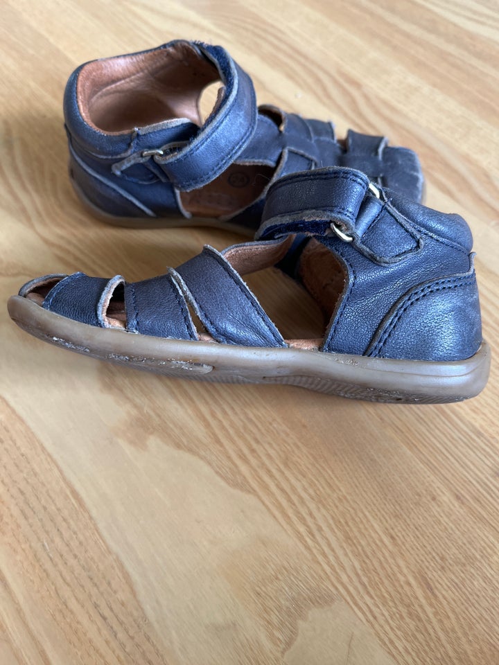 Sandaler, str. 24, EnFant