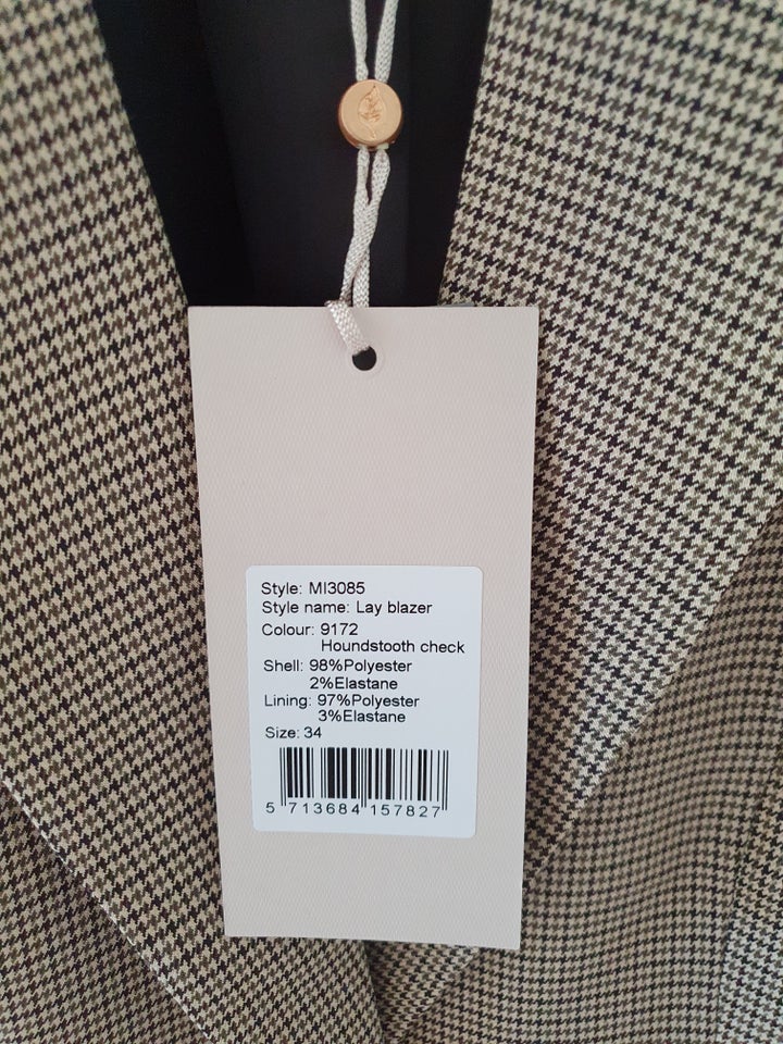 Blazer, str. 34, Minus