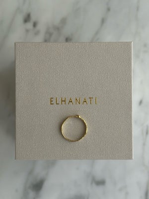 Ring, guld, Elhanati, Roxy Love Ring
18 karat guld
Med diamant 0.1 karat
Størrelse 57
Aldrig brugt 