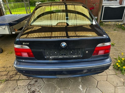 BMW 520i, 2,0 Steptr., Benzin, 1998, km 440000, blåmetal, 4-dørs, 16" alufælge
