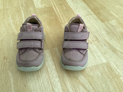 Sneakers, str. 20, Superfit, piger, Str 20 sko fra Superfit, skoen er med Velcro luk, det er meget n