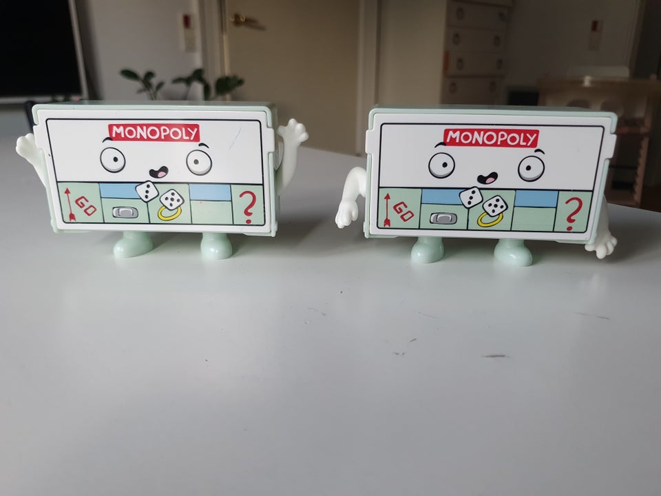 Figurer, 2 æsker med arme og ben, Monopoly