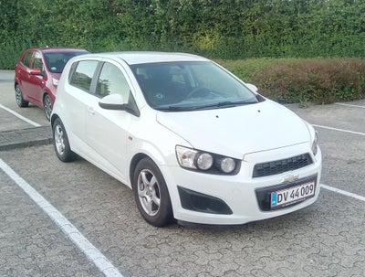 Chevrolet Aveo, 1,2 LT ECO, Benzin, 2011, km 162000, hvid, aircondition, ABS, airbag, alarm, 5-dørs,