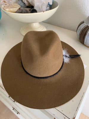 Hat, Forte Forte, str. 55 cm,  Lys brun,  Uld/foer viskose & Acetat,  Ubrugt, Ny Forte Forte uld hat