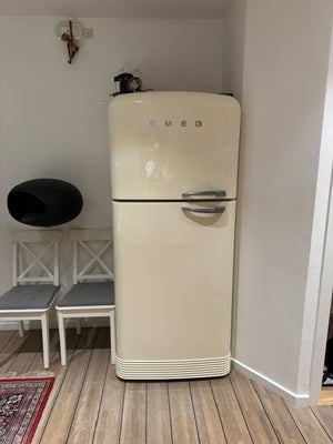 Køle/fryseskab, Smeg, 400 liter, b: 80 d: 81 h: 185, Flot retro køl/frys. 9 år gammelt. Brugsspor, m