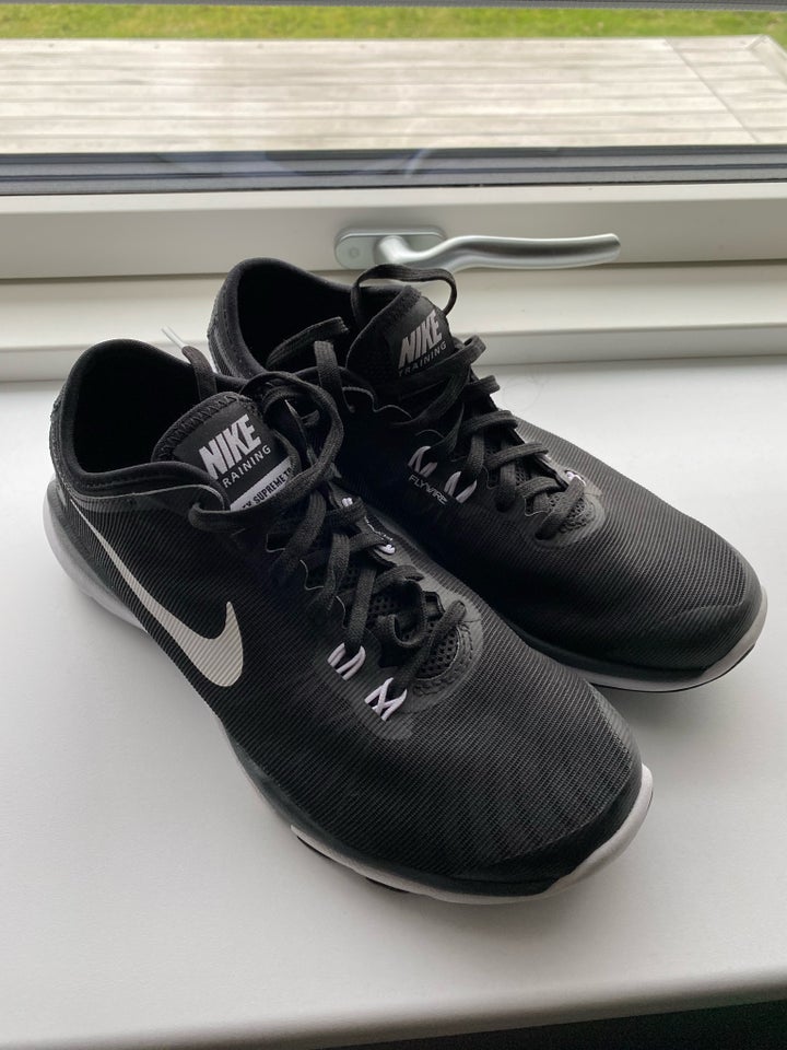 Sneakers, str. 36, Nike