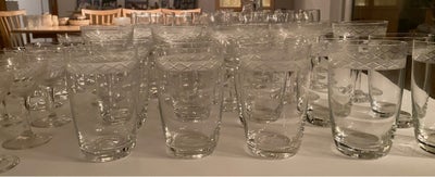 Glas, Glas, Holmegaard, 10 ølglas
9 vinglas
9 portvinsglas 
12 dessertvins glas
6 portvinsglas med a