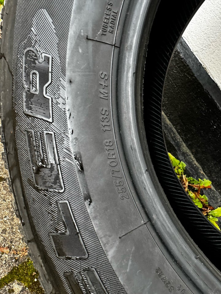 SUV-dæk, Bridgestone, 255 / 70 / R18