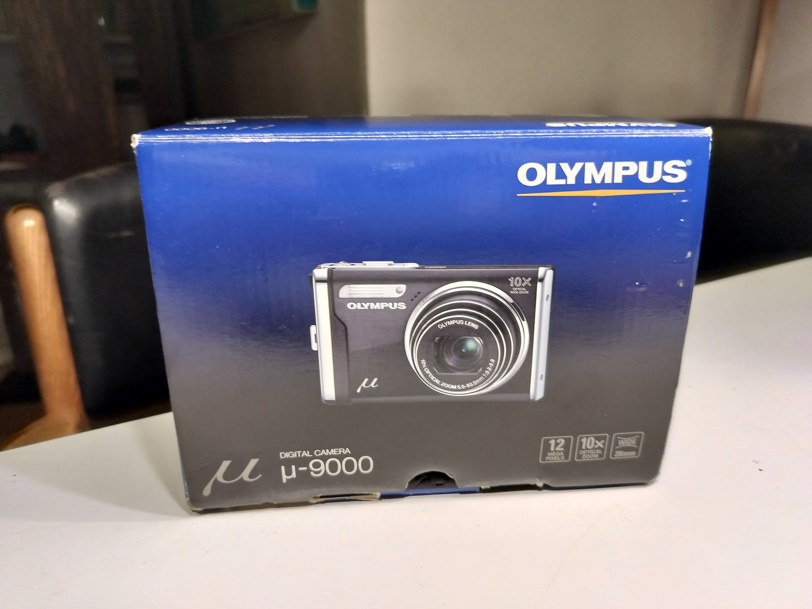 Olympus Mju-9000, 12.0 megapixels, 10 x optisk zoom