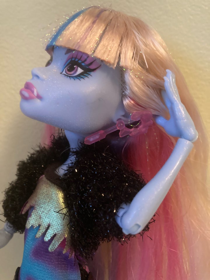 Barbie, Monster High Picture Day Abbey Bominable