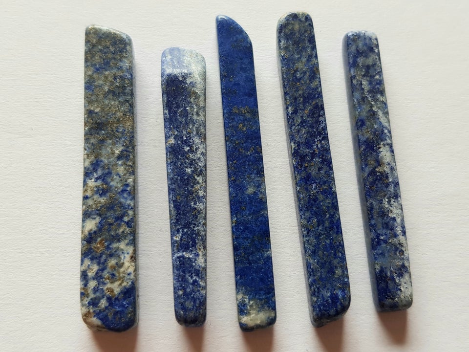 Smykker og sten, Portion C med 5 stykker Lapis Lazuli pyrit