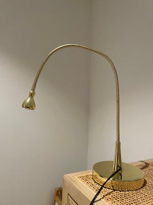 Skrivebordslampe, Ikea, Fin Ikea bordlampe i guld look, udgået model