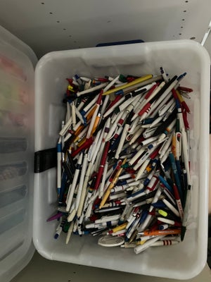 Kuglepenne, Kuglepenne, Stor blandet kasse fra en samler.