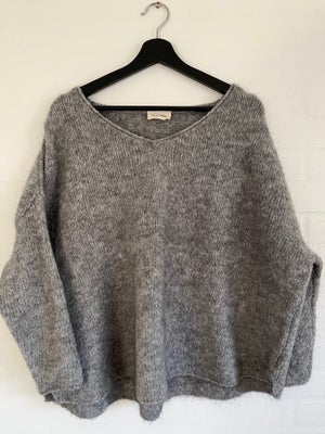 Sweater, American Vintage, str. 36, Lysegrå, Næsten som ny, American Vintage strik i lys grå str. XS