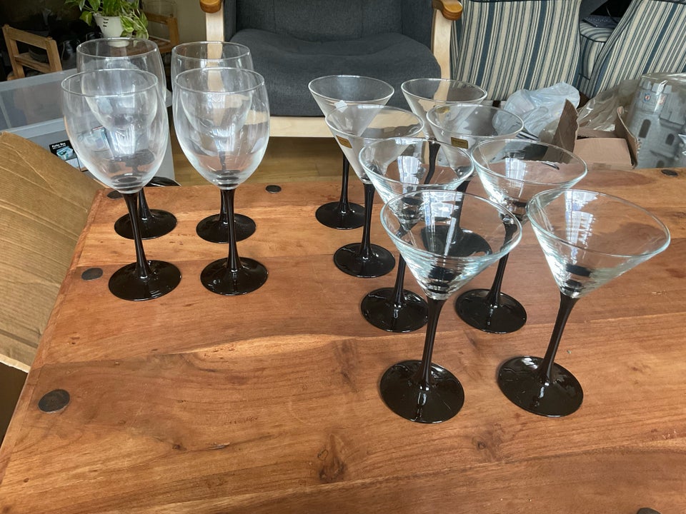 Glas, 4 rødvin + 8 cocktailglas , Luminarc