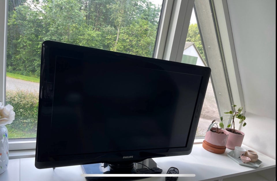 LCD, Philips, 42"