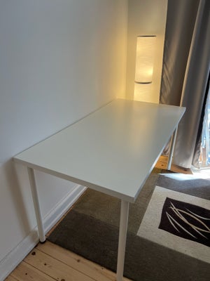 Skrivebord, IKEA, b: 150 d: 75, Skrivebord IKEA LINNMON.
Bordet sælges på grund af flytning. Fin sta