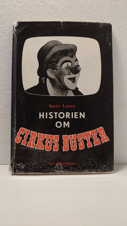 Historien om Cirkus Buster, Buster Larsen