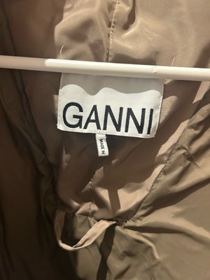 Vinterfrakke, str. 42, GANNI ,  Metalic,  God men brugt, Ganni OVERSIZED TECH PUFFER FRAKKE i str. L