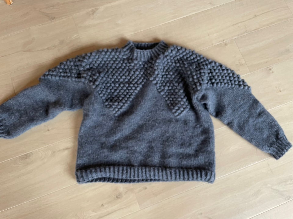 Sweater, Hjemmestrikket, str. 46