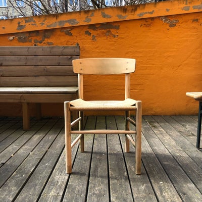 Børge Mogensen, stol, Folkeskolen, Halløjsa! 

Sælger denne folkestol som renoveringsprojekt. Stelle