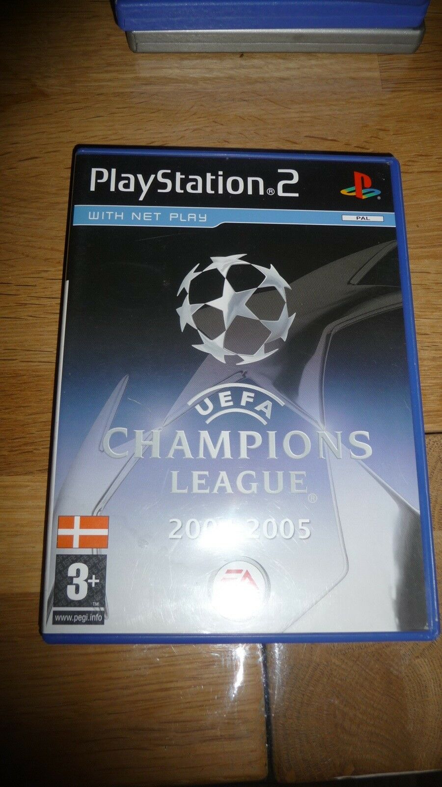 UEFA Champions League 2004-2005 para Playstation 2 (2005)