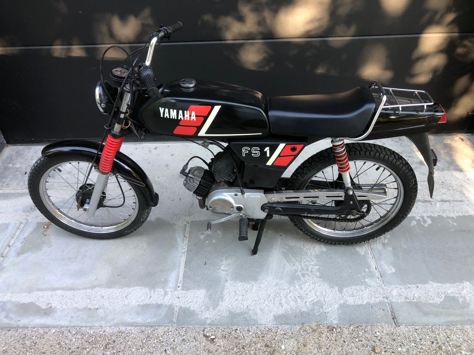Yamaha Fs 1, 1989, Sort