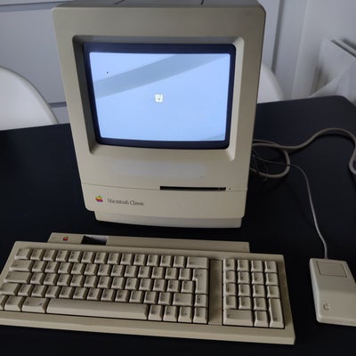 Macintosh, Macintosh classic M0420, Macintosh classic M0420

Læs gerne beskrivelsen


Jeg har denne 