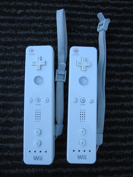 Nintendo Wii, Controller / remote 