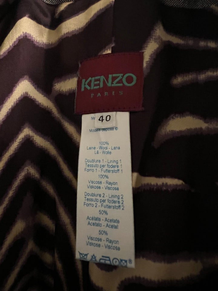 Blazer, str. 40, Kenzo