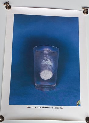 Carlsberg Øl, plakat, Vores Øl, Peter Wibroe, motiv: Glas med hovedpine tablet, b: 40 h: 56, Carlsbe