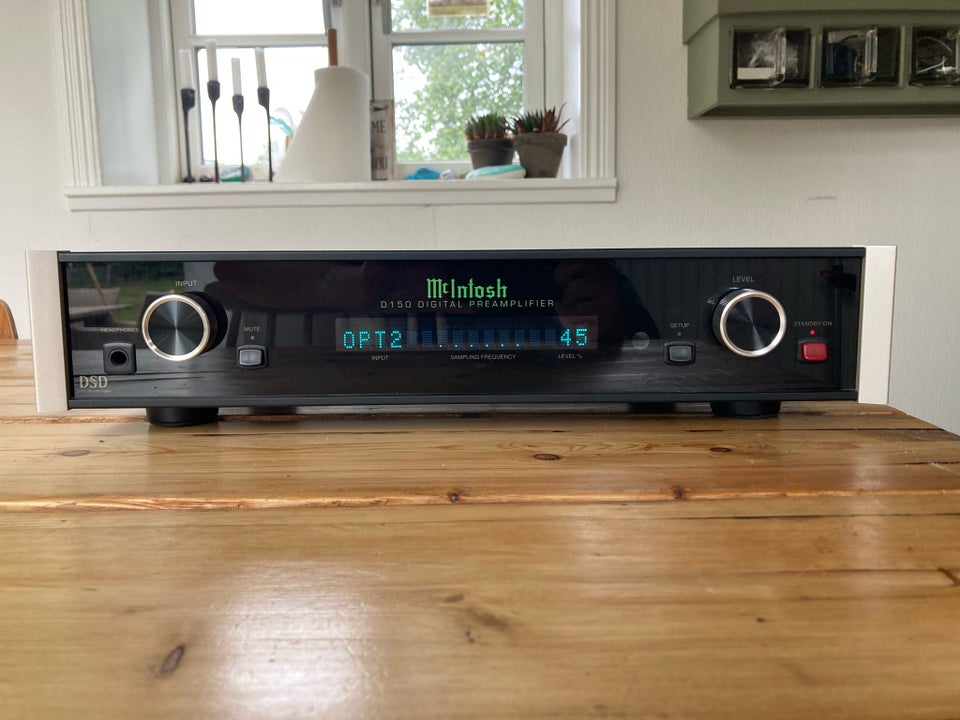 DAC, Mcintosh, D150