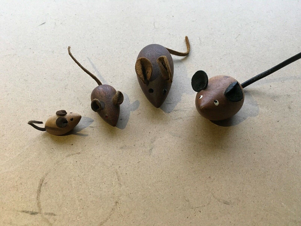 Træfigurer, Mus i teak