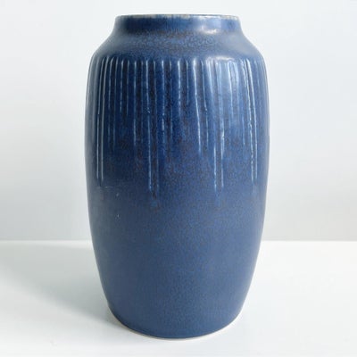 Keramik, Vase, Søholm. Arne Ranslet, #søholm fra sin bedste side. Tilskrevet #arneranslet Dyb mat bl