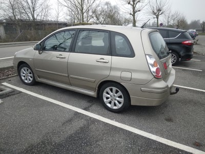 Suzuki Liana, 1,6 GL, Benzin, 2006, km 157, træk, nysynet, aircondition, 5-dørs, centrallås, bilen k