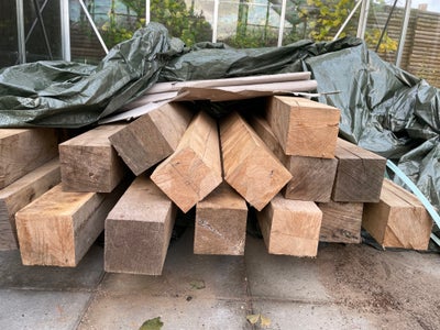 Tømmer, Egetræ lufttørret, Flot Egetræ tømmer, lufttørret i 10 år, så det kan anvendes indenfor. 

D