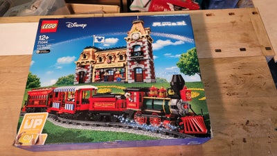 Lego Tog, Lego 71044, Helt ny og uåbnet pakke af Lego 71044 Disney train and station.
Boksen er gået