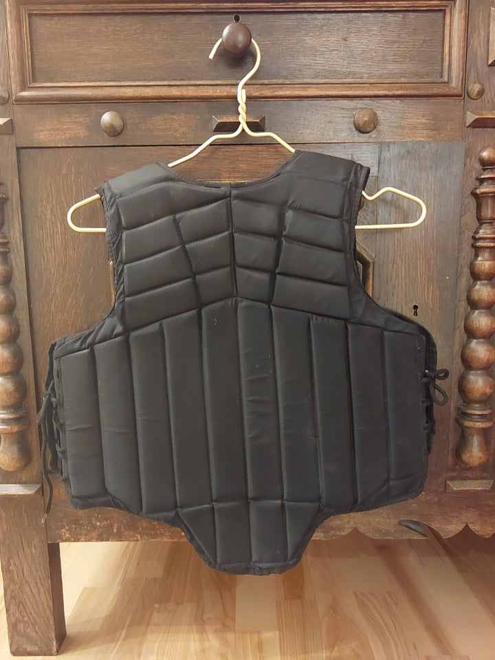 Ridevest, Ridevest, str. 12