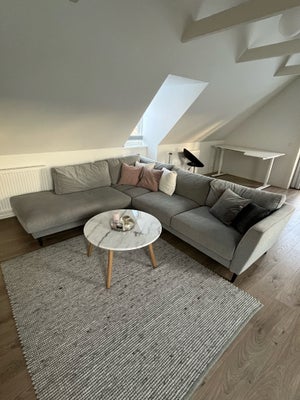 Hjørnesofa, 6 pers., Mega fin hjørnesofa - fremstår som ny! 

Hjørnesofa med pufafslutning, Silikone