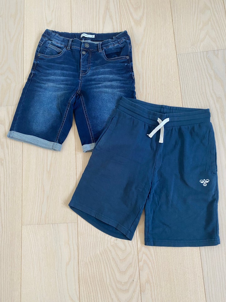Shorts, Shorts - det ene i jeans, HUMMEL. Og NAME – – Køb og Salg af Nyt og Brugt