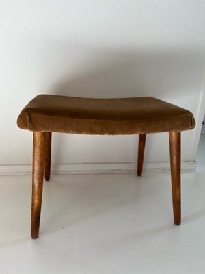 Skammel, Teak, Retro vintage fodskammel - lille stol med runde teak ben og brunt velour betræk. Måle
