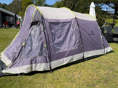 Easy Camp Huntsville 500, Brugt  4/5 Pers.telt sælges. Ældre telt, men i god stand. Elastikker i stæ