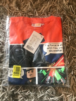 T-shirt, Star Wars t-shirt, Lego, str. 140, Ubrugt 

Selv givet 200 kr 