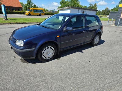 VW Golf IV, 1,8 Basis, Benzin, 1999, km 356000, blåmetal, 3-dørs, Vw Golf 4 1.8 sælges da den er for