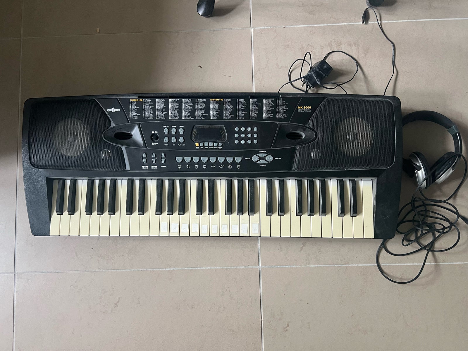 Keyboard, Gear4music MK-2000